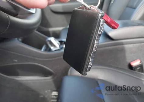 2024 Volvo Xc40 B5 Ultimate Bright Theme z USA, uszkodzony, nr VIN YV4L12UFXR2229918